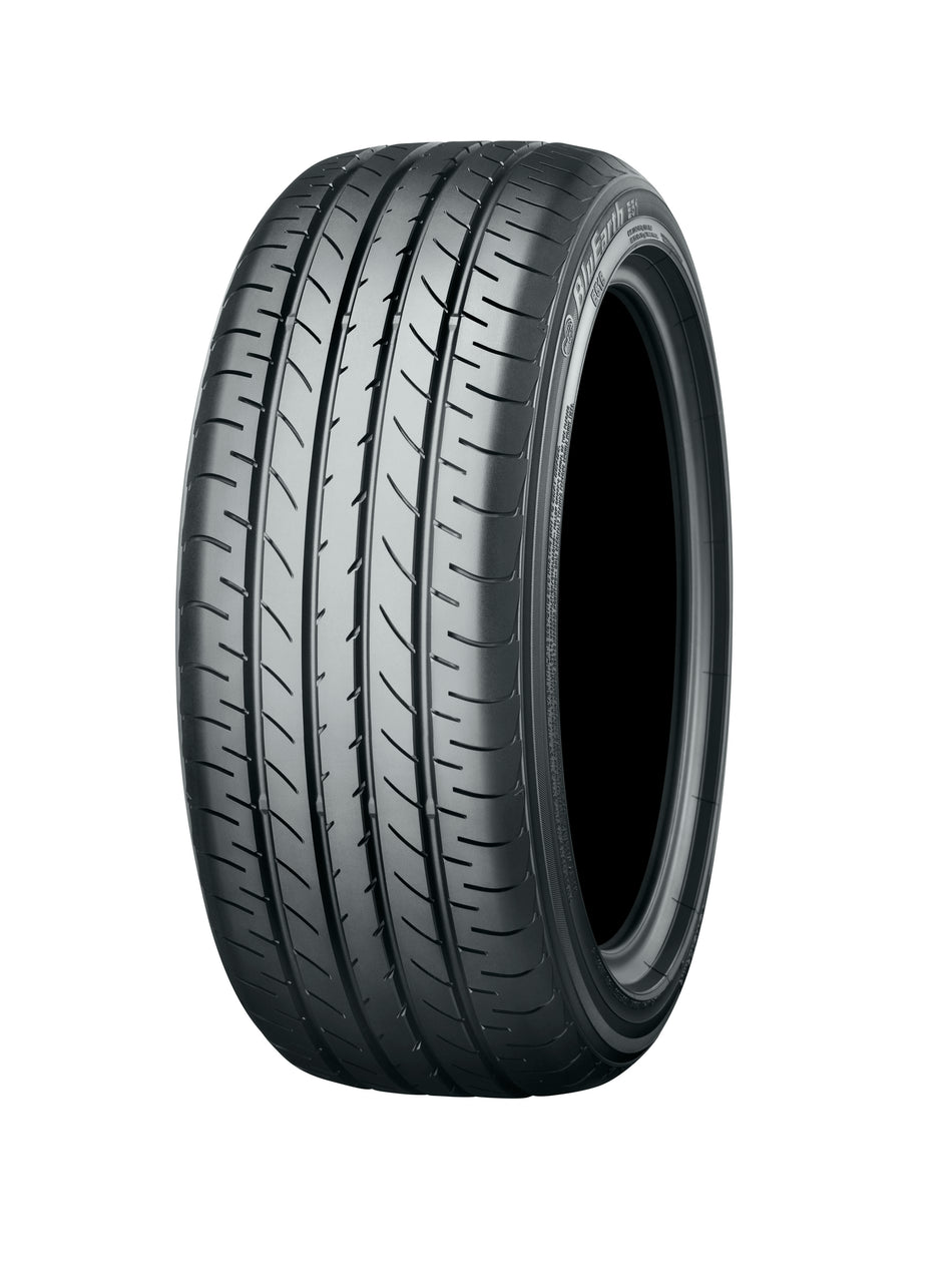 Yokohama 225/60R18 100H BluEarth E51